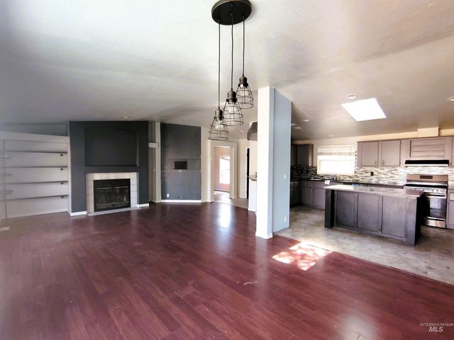 134 1st Street, Nampa, ID 83687