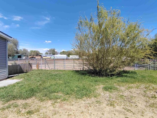 134 1st Street, Nampa, ID 83687