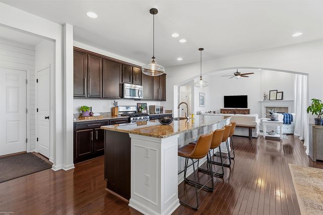 49410 Camarosa Lane, Macomb Twp, MI 48044