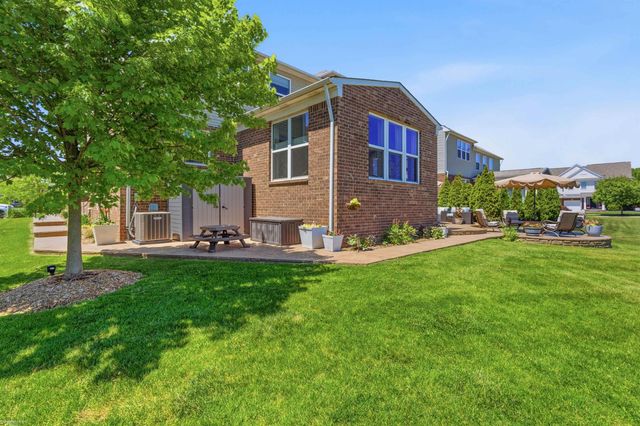 49410 Camarosa Lane, Macomb Twp, MI 48044
