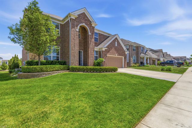 49410 Camarosa Lane, Macomb Twp, MI 48044