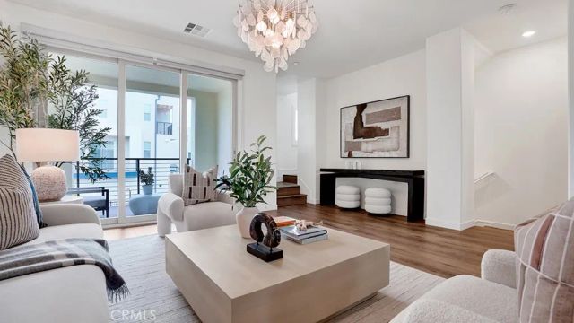 252 Harringay, Irvine, CA 92618