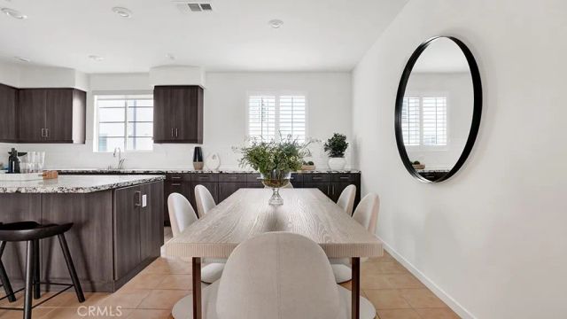 252 Harringay, Irvine, CA 92618