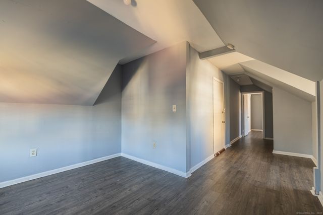 56 Park Avenue 301, Bridgeport, CT 06604