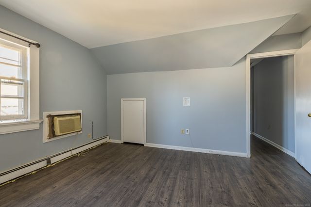 56 Park Avenue 301, Bridgeport, CT 06604