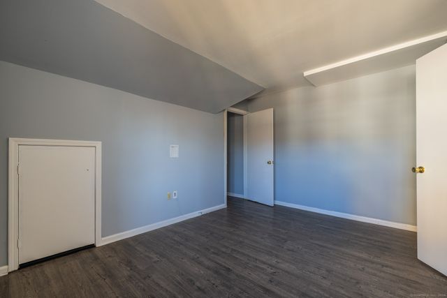 56 Park Avenue 301, Bridgeport, CT 06604