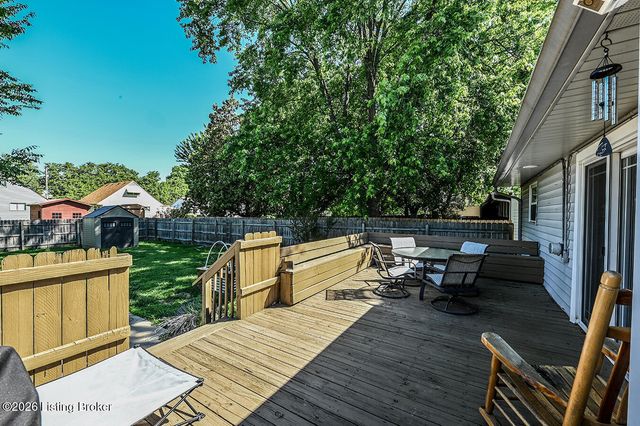 2617 Gardiner Ln, Louisville, KY 40205