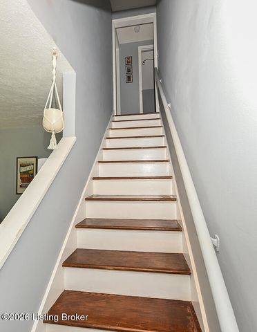 2617 Gardiner Ln, Louisville, KY 40205