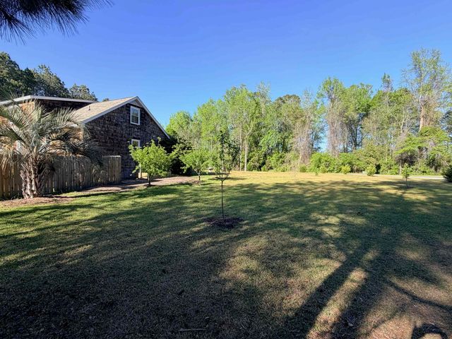 78 A J Lane, Tabor City, NC 28463