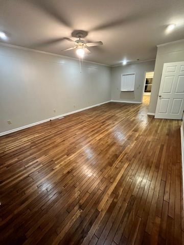 500 Oakwood Dr, Columbia, TN 38401