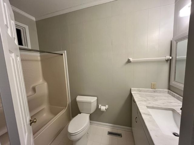 500 Oakwood Dr, Columbia, TN 38401