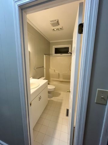 500 Oakwood Dr, Columbia, TN 38401