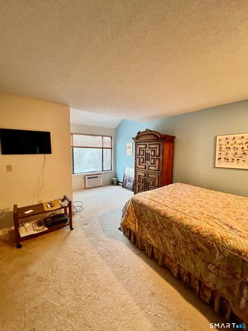 28 Evergreen Road, Torrington, CT 06790