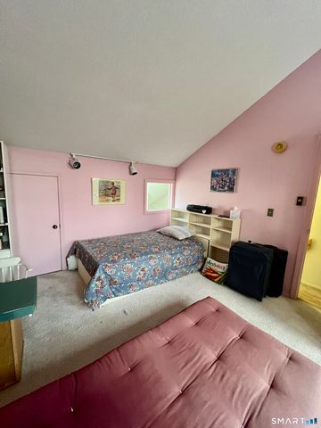 28 Evergreen Road, Torrington, CT 06790