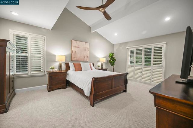 11 Ambleside Ct, Danville, CA 94526