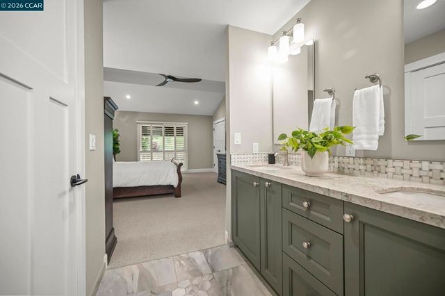 11 Ambleside Ct, Danville, CA 94526