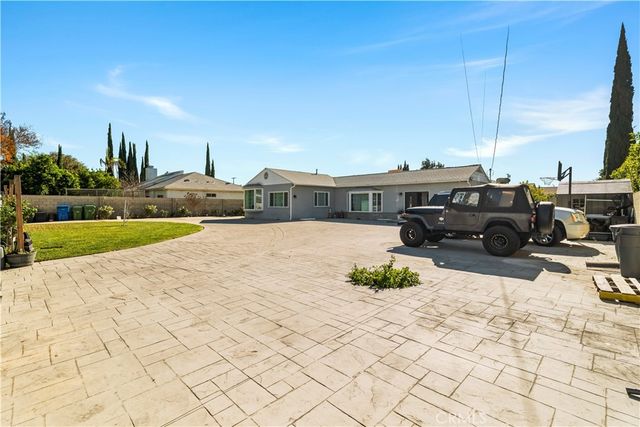 15358 Cohasset, Van Nuys, CA 91406