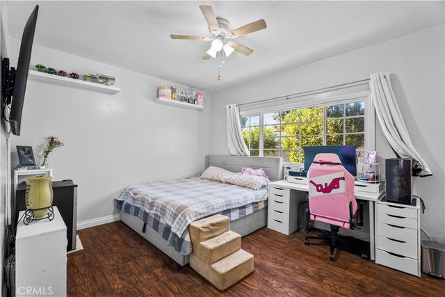 15358 Cohasset, Van Nuys, CA 91406