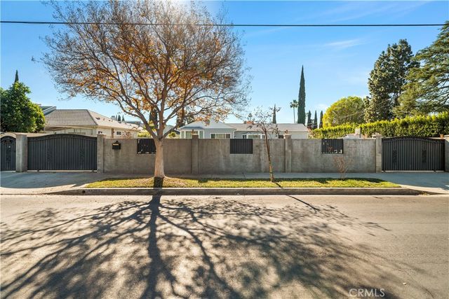 15358 Cohasset, Van Nuys, CA 91406