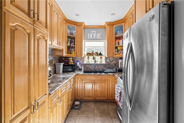 15358 Cohasset, Van Nuys, CA 91406