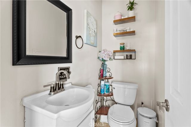 15358 Cohasset, Van Nuys, CA 91406