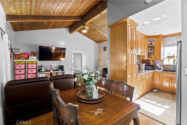 15358 Cohasset, Van Nuys, CA 91406