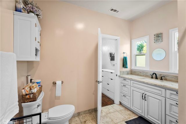 15358 Cohasset, Van Nuys, CA 91406