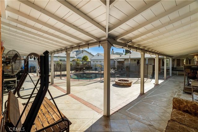 15358 Cohasset, Van Nuys, CA 91406