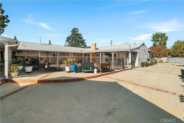 15358 Cohasset, Van Nuys, CA 91406