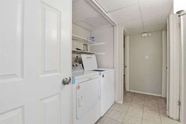 6811 Trail Lake Drive, Fort Worth, TX 76133