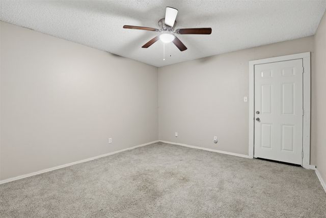 6811 Trail Lake Drive, Fort Worth, TX 76133