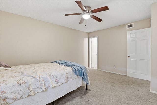 6811 Trail Lake Drive, Fort Worth, TX 76133