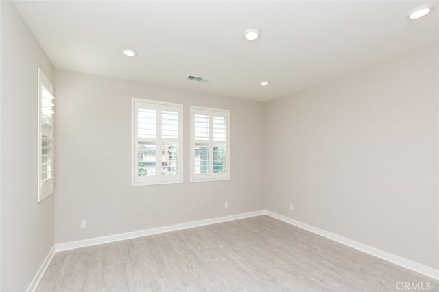 1095 Delpy View, Vista, CA 92084