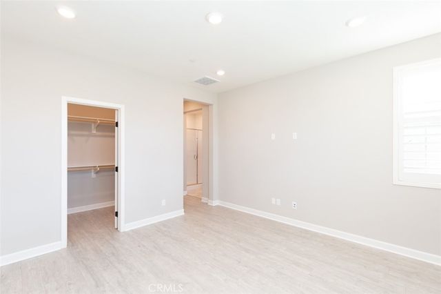 1095 Delpy View, Vista, CA 92084