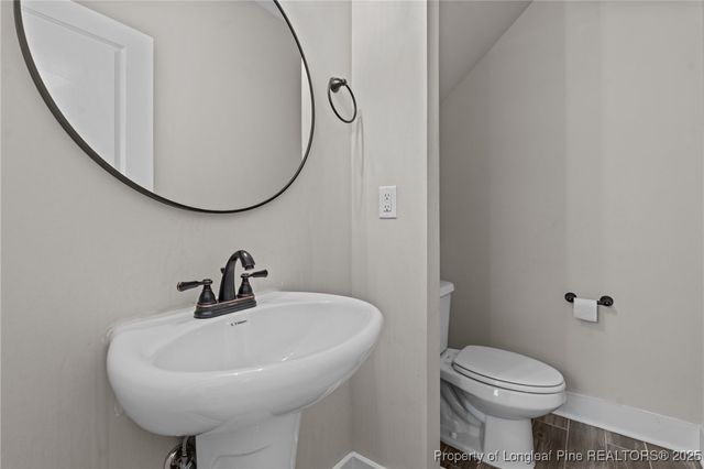 25 Clearwater Harbor, Sanford, NC 27332