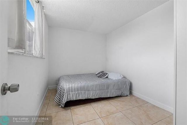 2800 Somerset Drive 201 J, Lauderdale Lakes, FL 33311