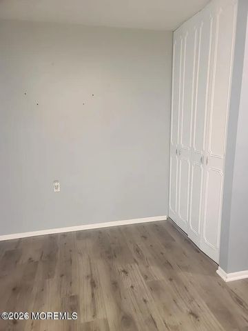 219 Buckingham Court E, Lakewood, NJ 08701