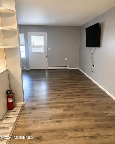 219 Buckingham Court E, Lakewood, NJ 08701