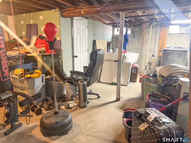 37 Rich Lane, Bristol, CT 06010