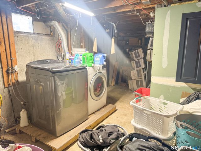 37 Rich Lane, Bristol, CT 06010