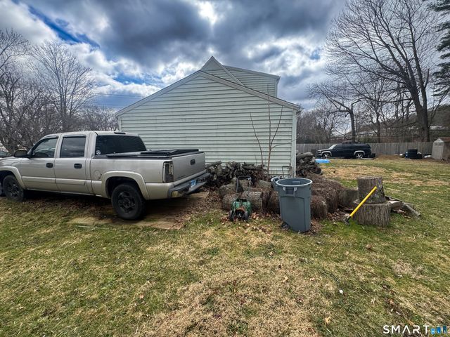 37 Rich Lane, Bristol, CT 06010