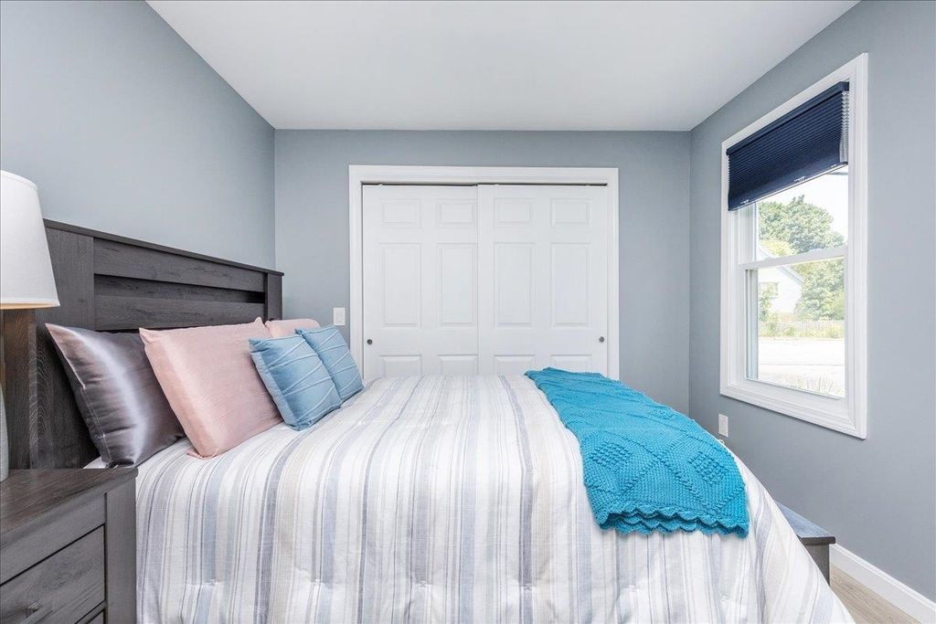 Image 15 of property listing at 501 Winnacunnet Road # 1, Hampton, NH 03842