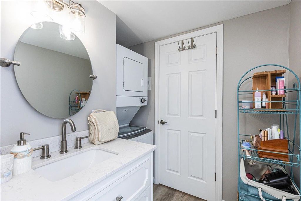 Image 31 of property listing at 501 Winnacunnet Road # 1, Hampton, NH 03842