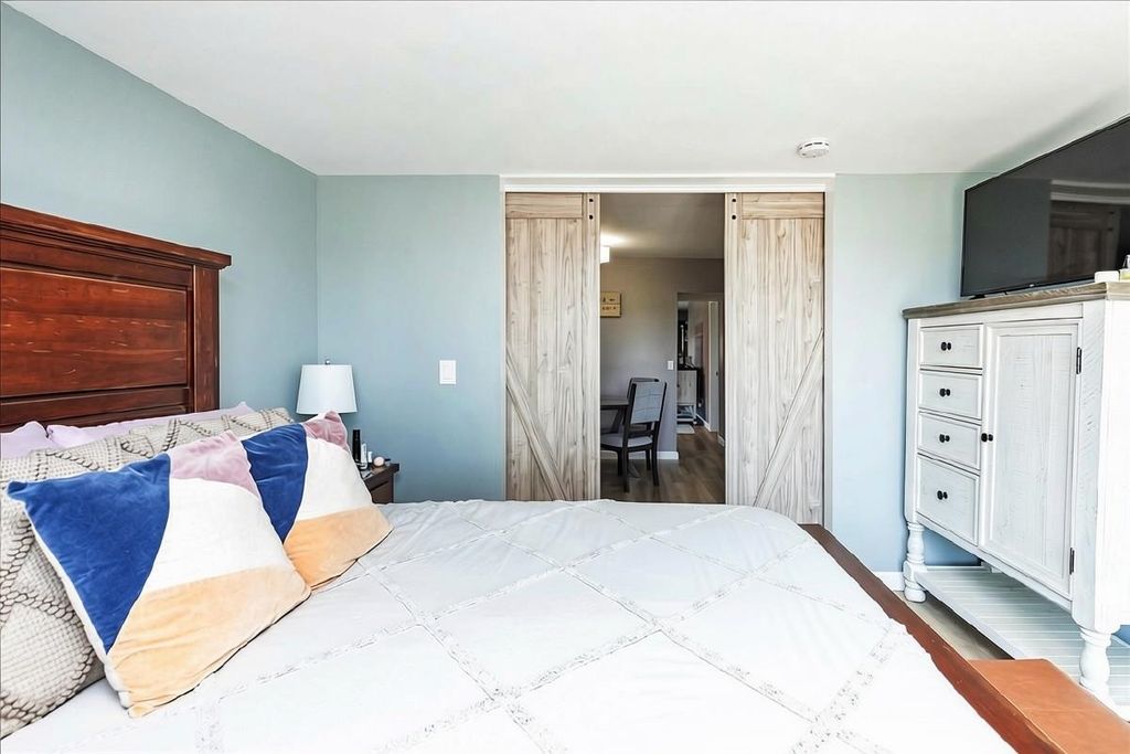 Image 33 of property listing at 501 Winnacunnet Road # 1, Hampton, NH 03842