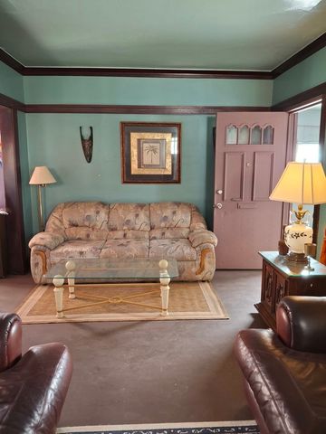 11337 S Parnell Avenue, Chicago, IL 60628