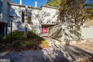5236 POOKS HILL RD #D-23, Bethesda, MD 20814