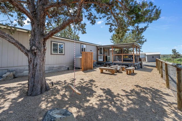 2918 SE Teresa Drive, Madras, OR 97741