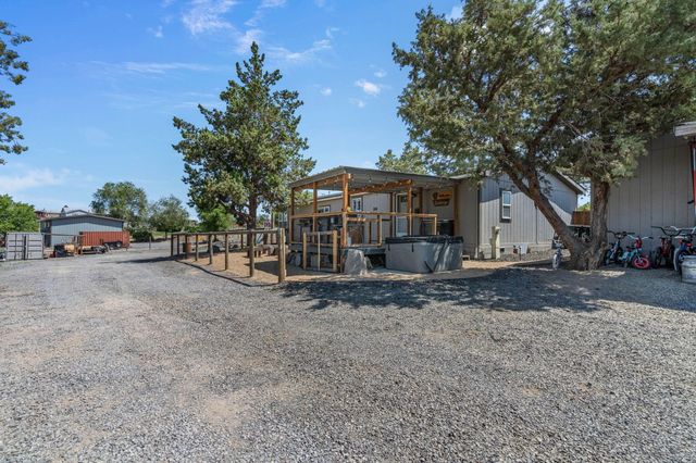 2918 SE Teresa Drive, Madras, OR 97741