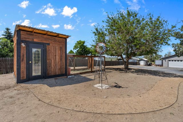 2918 SE Teresa Drive, Madras, OR 97741
