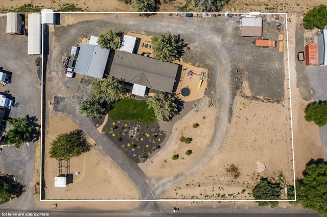 2918 SE Teresa Drive, Madras, OR 97741